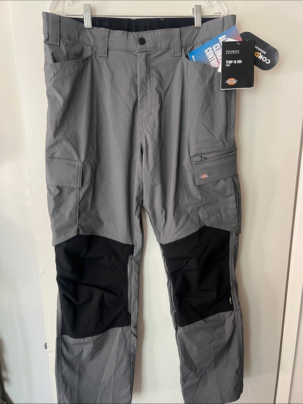 Dickies Men's Gray and Black Cargo Work Pants